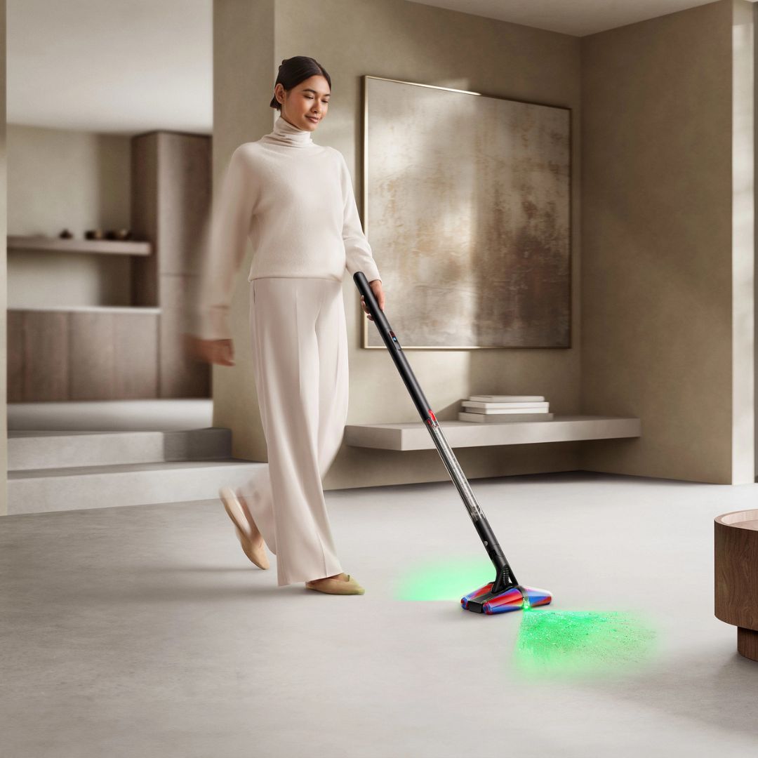 dyson-pencilVac-irst-four-conical-brush-bar-cleaner